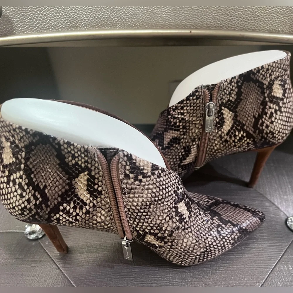 Jessica Simpson python booties size 7 - Picture 2 of 7